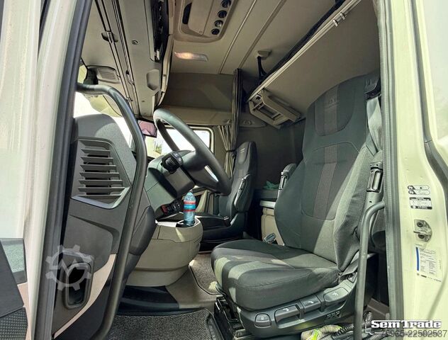 Hladilni tovornjak DAF XG 480 EURO 6E FAR 50 CC COMBI CARRIER TRS KOELI