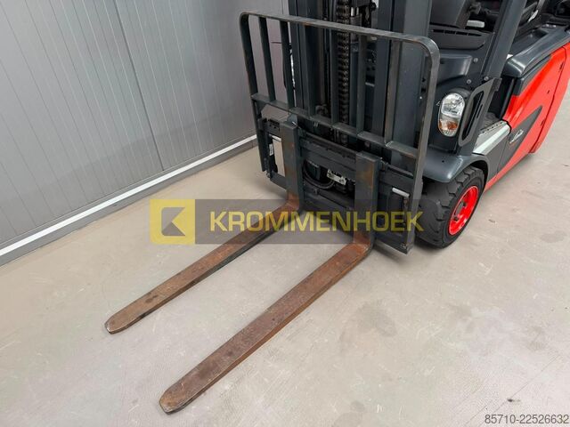 Empilhador Linde E 12