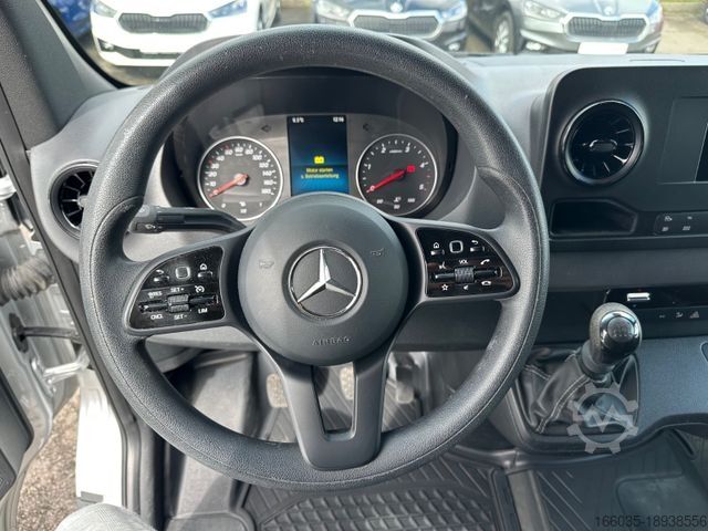 Dodávka s vysokou strechou MERCEDES-BENZ Sprinter III Kasten L2H2 RWD 317CDI AHK