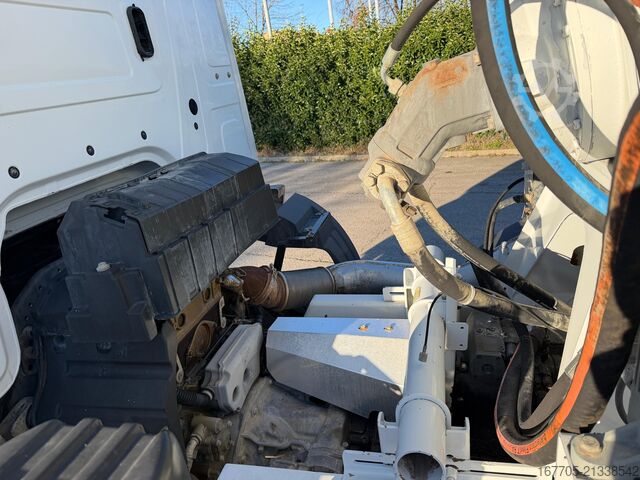 משאית מערבל בטון Mercedes-Benz AROCS 3241