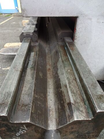 Matrizes - ferramenta inferior Unterwerkzeug 260 x 190 mm 