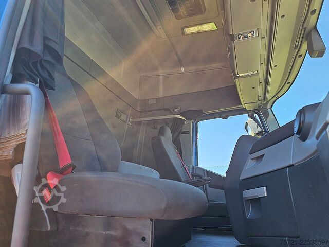  RENAULT T 440 ADR