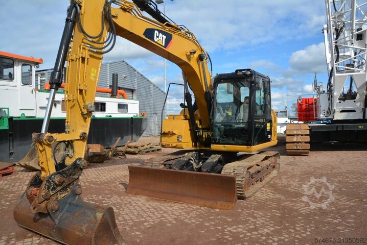 Gusjeničar CAT 311 F LRR    BLADE