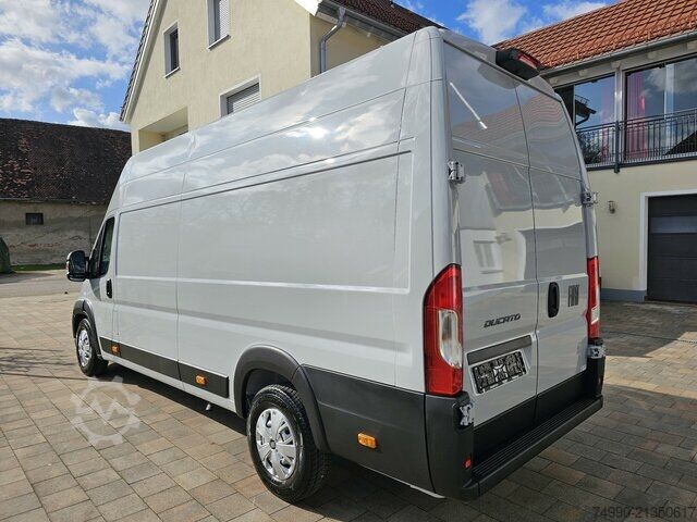 高顶厢式货车 Fiat Ducato 35 MAXI L5H3 180 17m³ Serie10 Automatik