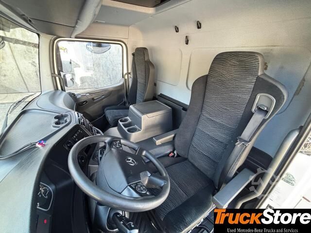 Avolavetta pressupeitolla  Atego 1524 L