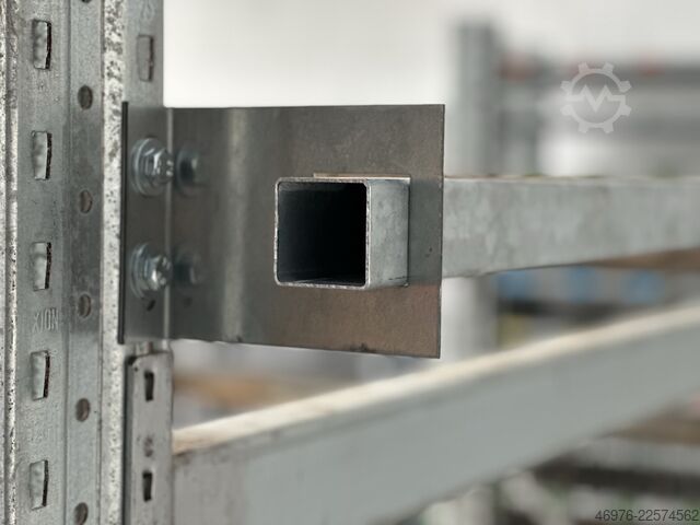 Field width: 2700 mm / Profile: 50x50x2 mm Durchschubsicherung für Palettenregale Rechteckrohr Stahl Stahlrohre Regal