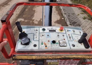 Platformë pune teleskopike Skyjack SJ 86 T Diesel 28,21 m