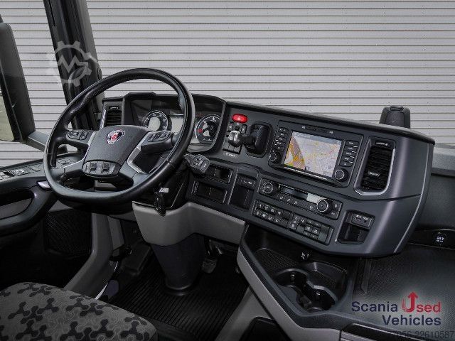 標準トラクターユニット Scania R 460 A4x2NA - SUPER -