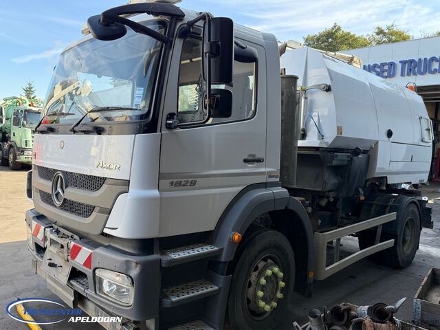 ঝাড়ুদার Mercedes-Benz Axor 1829 Johnston, Versnellingsbak of tussenba...