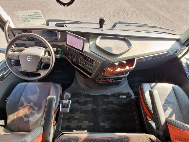 স্ট্যান্ডার্ড SZM Volvo FH 16.750 Globetrotter 6x4 - Lift Axle - Retard...