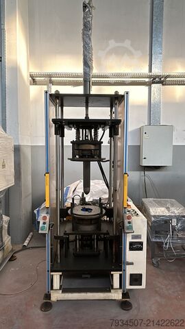 Ligne de production de moteurs électriques type 71-90 Changzhou Jinkang precision Coil winding  RX02