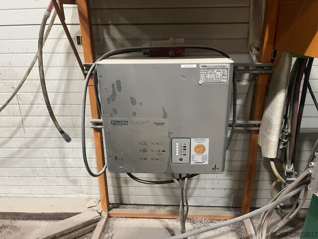 Transpallet elettrico a sollevamento verticale con seduta laterale Hubtex EFP 90/23-So.