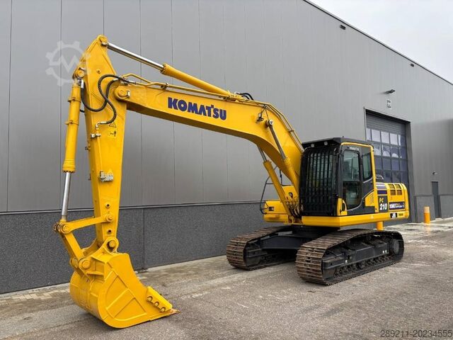 Excavadora sobre orugas Komatsu PC 210-10M0
