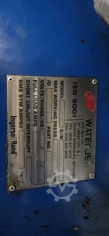 वॉटरजेट कटिंग मशीन WATER JET Ingersol Rand OFM 30