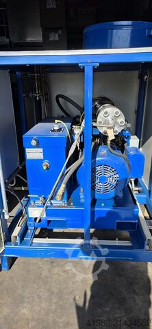 वॉटरजेट कटिंग मशीन WATER JET Ingersol Rand OFM 30