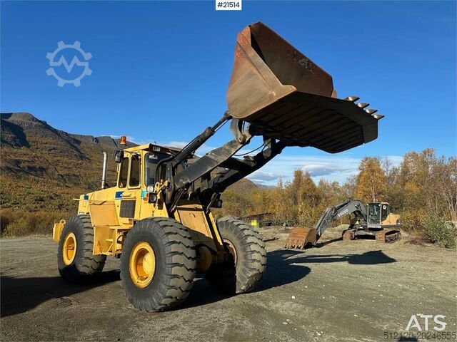 Hjullaster Volvo BM 4500 wheel loader w/ scale and bucket. WATCH VIDEO