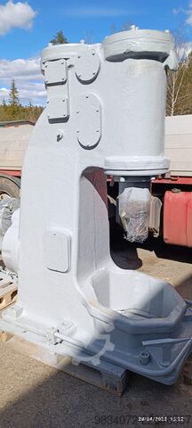 空気式鍛造ハンマー MA4132 – 160 kg Astrakhan / USSR MA4132