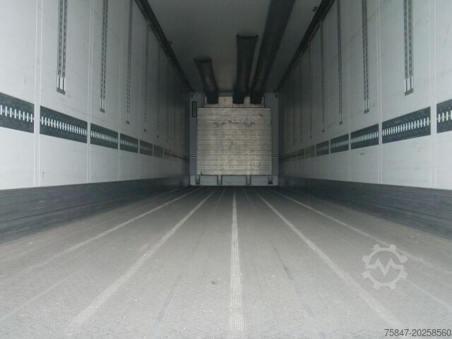 Remorcă frigorifică Schmitz Cargobull SKO 24/L - 13.4 FP V7 Doppelstock Lift