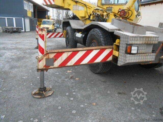 Macara pentru camion Sonstige/Other Coles Cranes