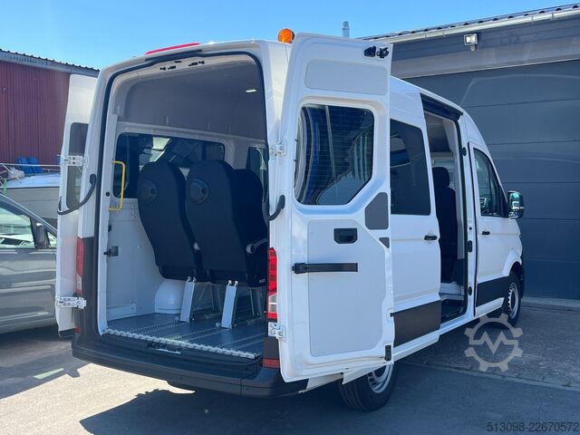 Minibus VW CRAFTER 2.0 TDI 9 SITZER AUTOMATIK KLIMAAUTO PDC