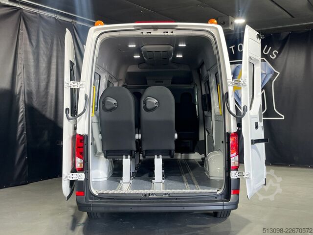 Minibus VW CRAFTER 2.0 TDI 9 SITZER AUTOMATIK KLIMAAUTO PDC
