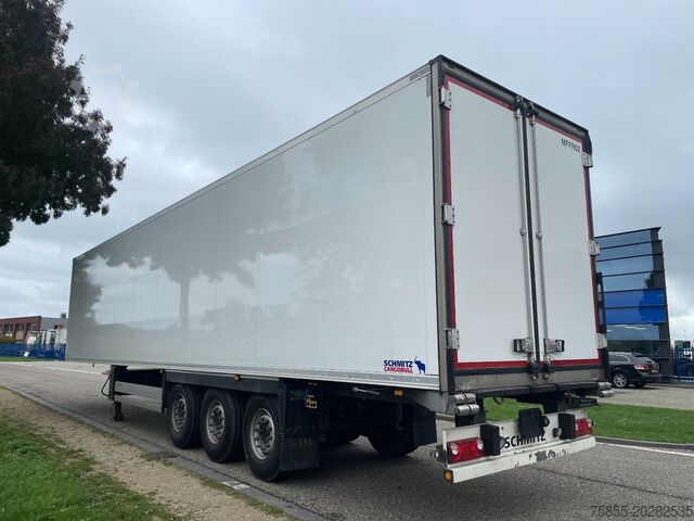 Transport refrigerat/congelat Schmitz Cargobull SCB*S3B Fridge / Themoking SLXi 300 / Schmitz A...