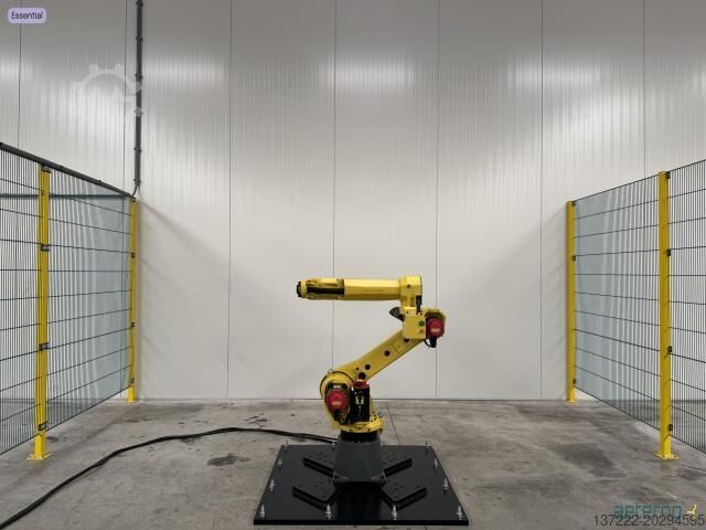 Robot được tân trang lại với bảo hành 1 năm FANUC M-20iA