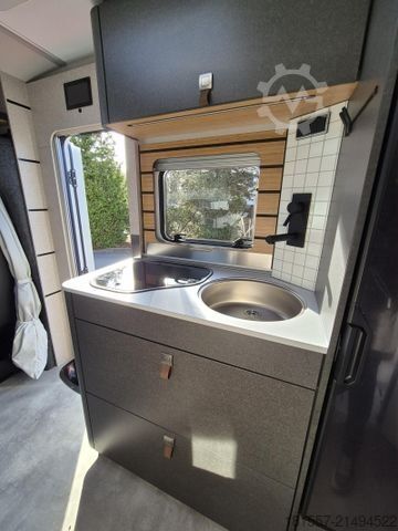 Halvintegreret autocamper HYMER/ERIBA ML-T 580 190 PS / AHK abnehmbar / Allrad / 4,1 t