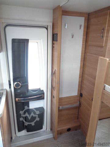 Rulotă HOBBY de luxe 560 KMFe *Markise*Vorzelt*