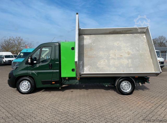 Tippbil skåpbil PEUGEOT Boxer Kipper/ 121kw/ Staukasten/ AHK 3.0t/ AC