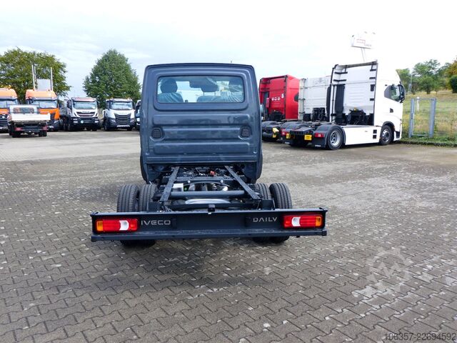 Van şasisi IVECO Daily 35C18H D 3,0 lRd.3000,  Klima Autom Differ