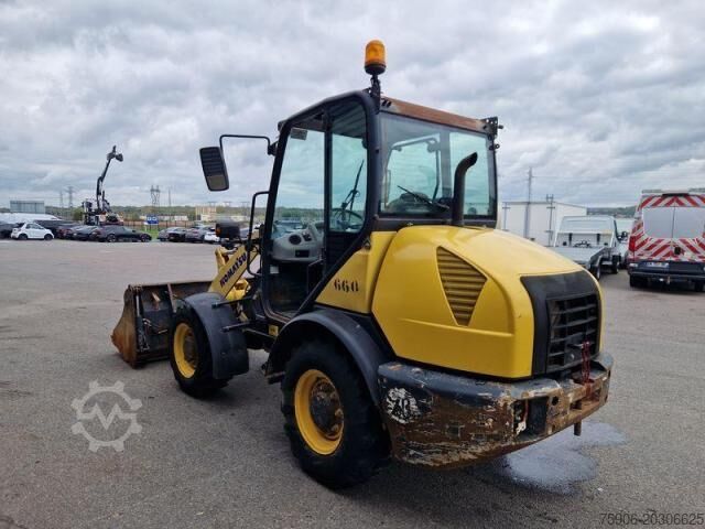 Încărcător pe roți Komatsu WA70-5