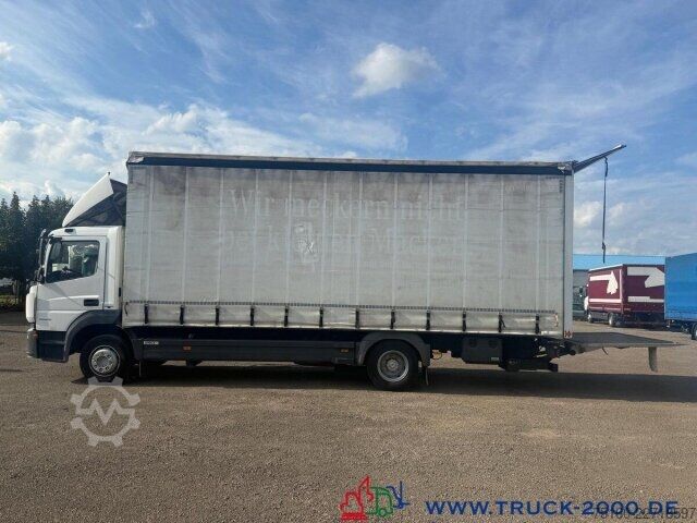 Camión plataforma con toldo Mercedes-Benz Atego 1224 Schiebeplane L+R+ Dach LBW 1.5T AHK