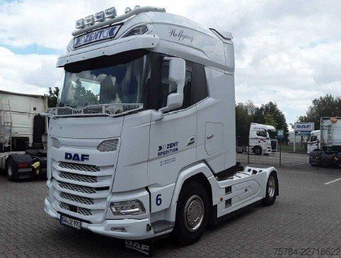 Standardni tegljač DAF 530 XG+  RETARDER, ALU, TANK 1.180 L, MIETKAUF MGL.