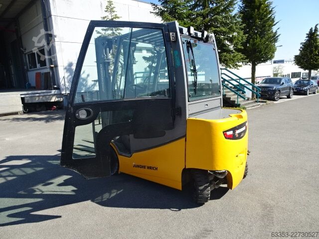 Electric 4-wheel forklift Jungheinrich EFD 435s
