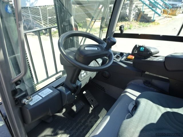 Electric 4-wheel forklift Jungheinrich EFD 435s