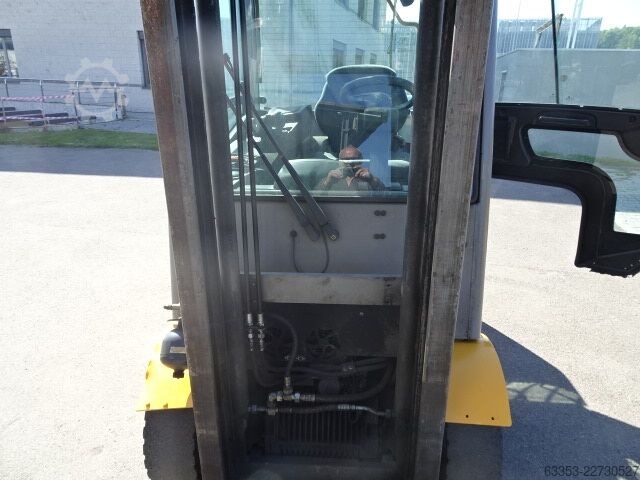Electric 4-wheel forklift Jungheinrich EFD 435s