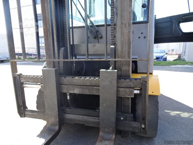 Electric 4-wheel forklift Jungheinrich EFD 435s