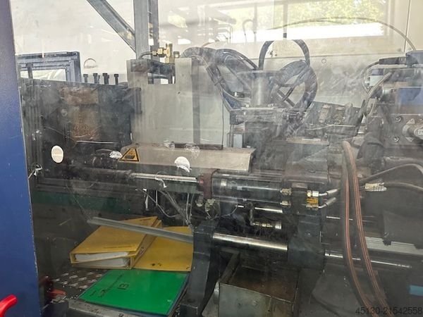 Mašina za injekcijsko prešanje Ferromatik Milacron K110D-S/2F