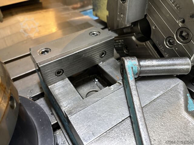 Vertikalni obradni centar YCM SUPERMAX V116B