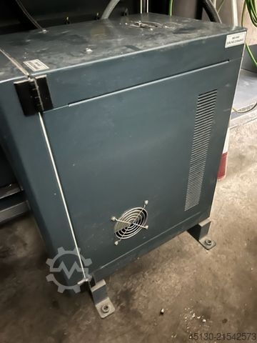 Mašina za injekcijsko prešanje Ferromatik Milacron Magna T(MTs) 150-450