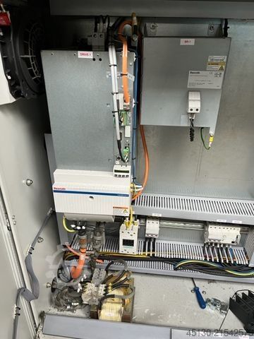 Mašina za injekcijsko prešanje Ferromatik Milacron Magna T(MTs) 150-450