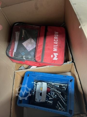 Mašina za injekcijsko prešanje Ferromatik Milacron Magna T(MTs) 150-450