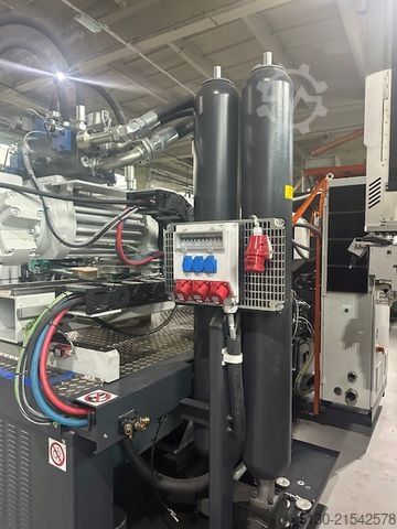 Vstrekovací stroj Ferromatik Milacron K-TEC 350-2650