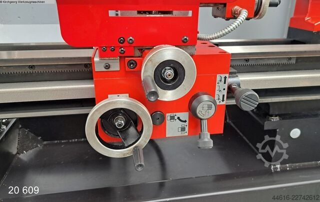 Tour à centre et tour à broche d'alimentation EMCO EMCOMAT 14D