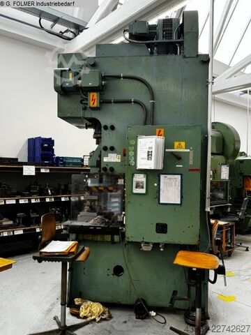 Press hingga 1000 KN KOMATSU-MAYPRES OBA 80