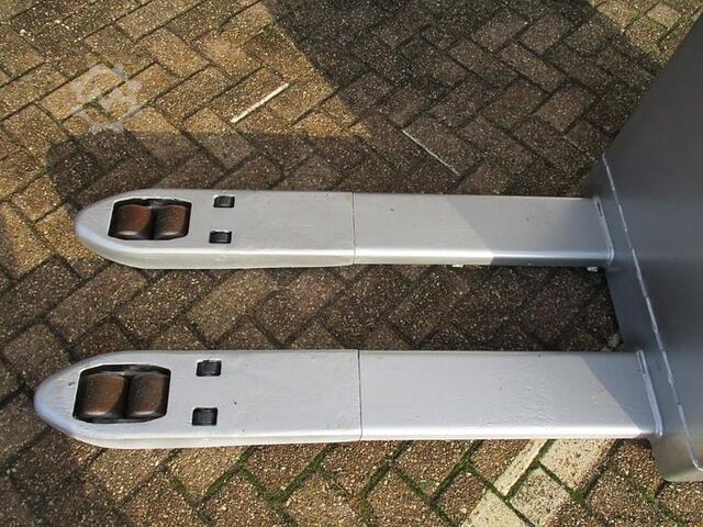 Pallet truck STILL EXU-SF20