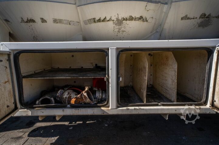 Silo OVA PULVÉ 9 COMP. - 53M3