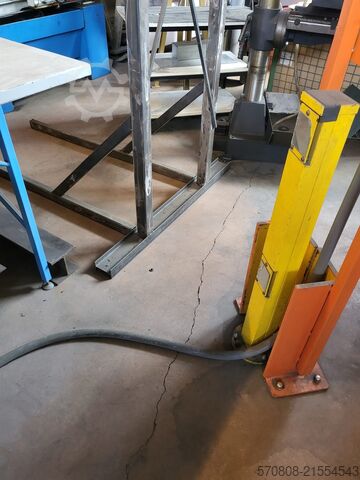 Euromac Cx 1000/30 punching machine, 30 ton EUROMAC CX 100/30