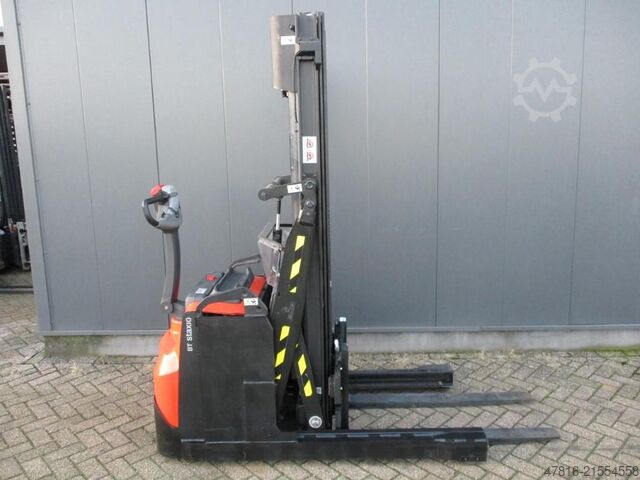 High lifting pallet truck TOYOTA SWE120XR
